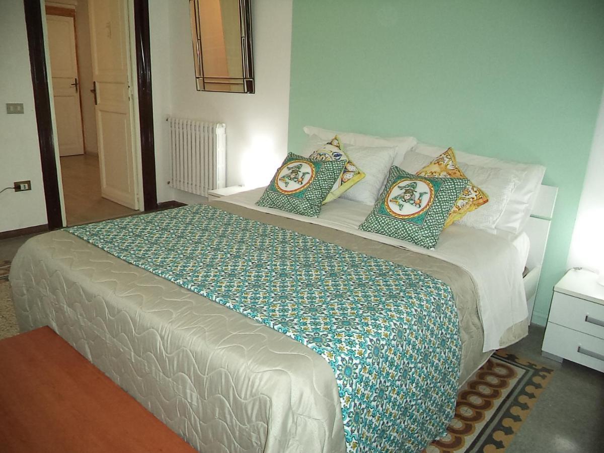 Locami Palermo Centro Rooms Luaran gambar