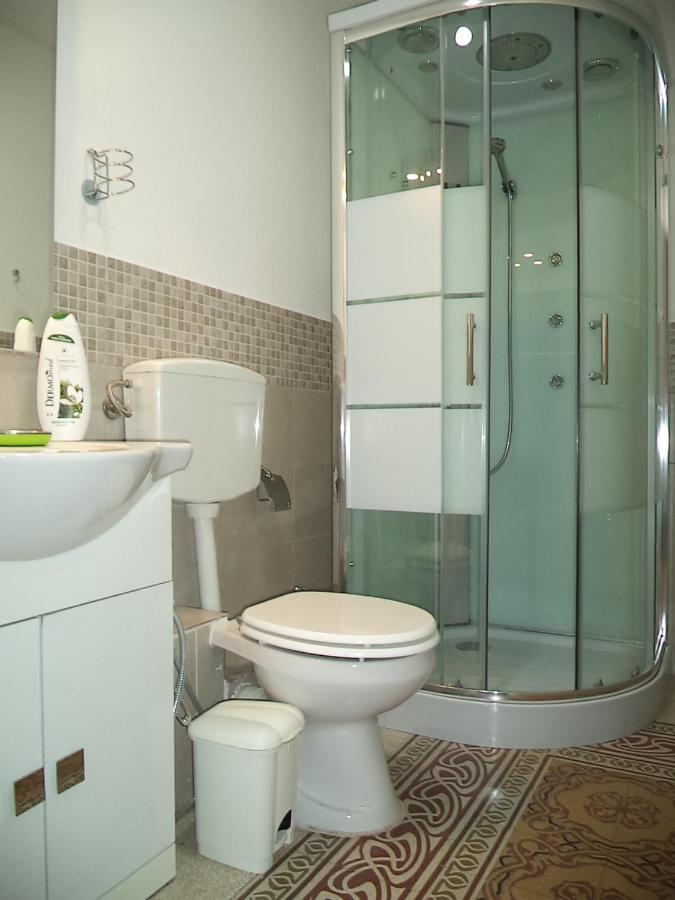 Locami Palermo Centro Rooms Luaran gambar