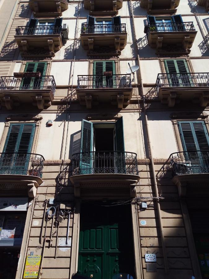 Locami Palermo Centro Rooms Luaran gambar